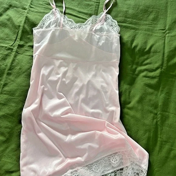 Vintage 1970s Blush Pink Nylon Lace Nightgown Sz 38 USA Romantic Sheer Babydoll - Picture 7 of 8